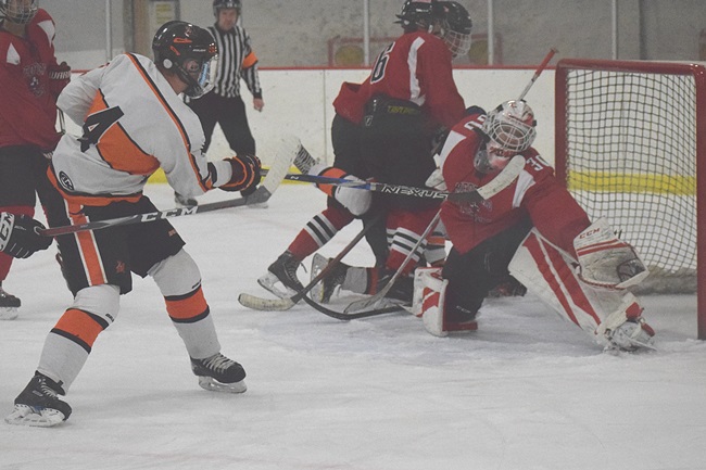 MedfordHockey1206