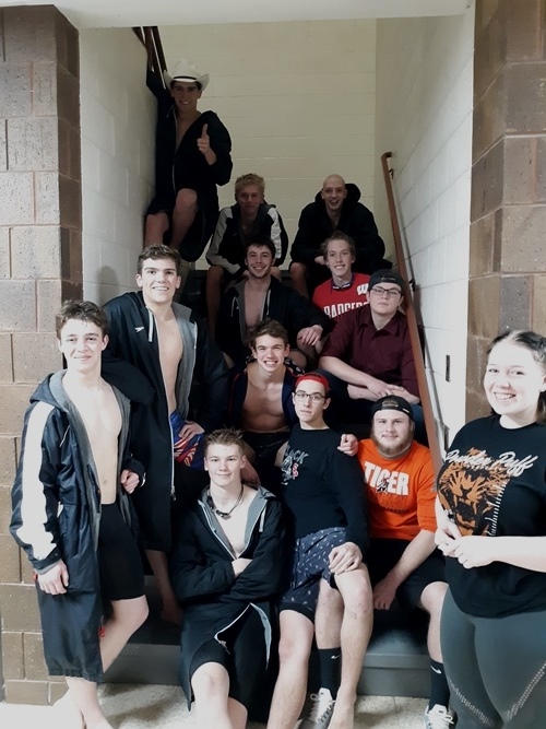 Boysswim209