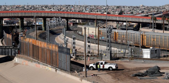 border-trump