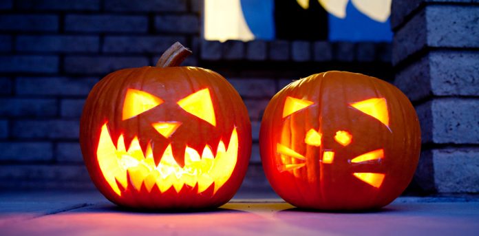 pumpkin-glow-walk